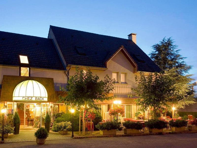 Hotel Logis Chez Bach Chaussin Esterno foto